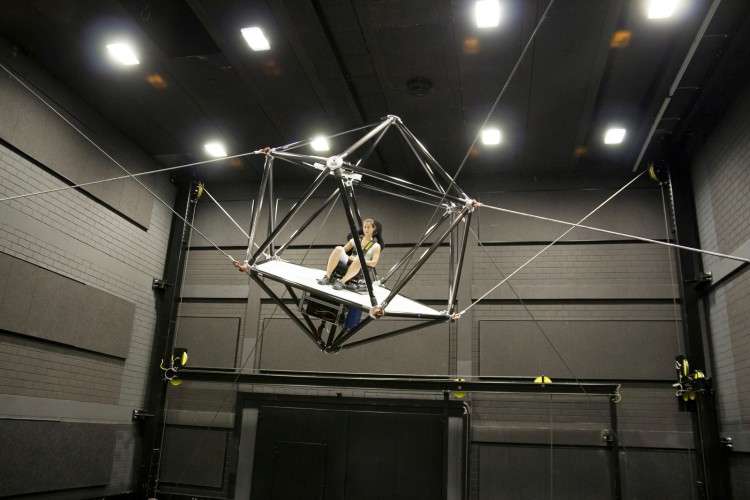 CableRobot Simulator: La cabina definitiva para realidad virtual